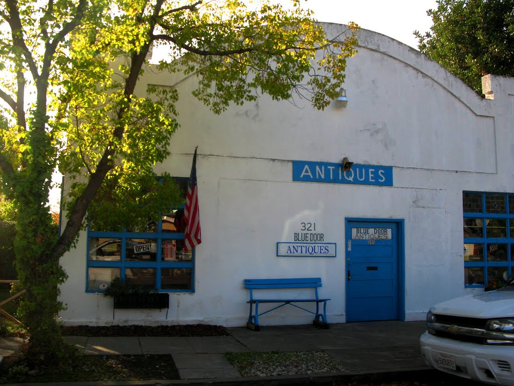 Blue Door Antiques