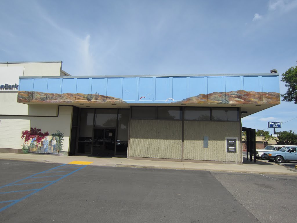 "Beauty of the Valley" Mural in Lompoc, California, South Section