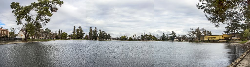 Stitched panorama image of Ellis Lake, viewing north-north-westerly to easterly, from near the intersection of 9th St. (Calif. State Hwys. 20/70) and D St. Marysville, California