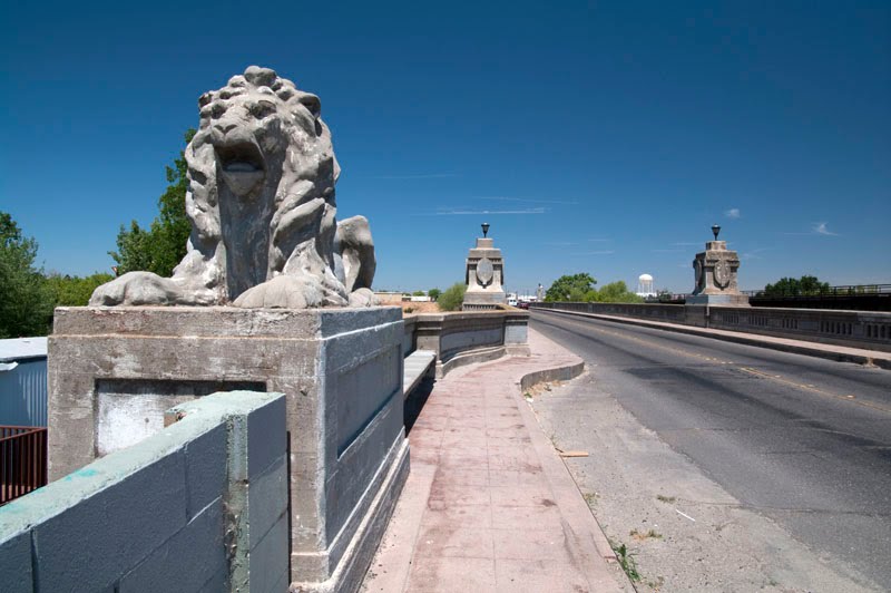 The Old 7th St Bridge over the Tuolumne River, 5/2011