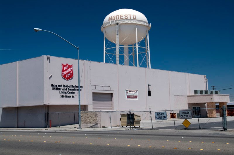 The Salvation Army Store & the Modesto Water Tower, 5/2011