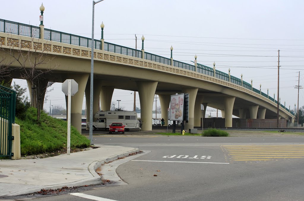 P St overpass, 12/2012