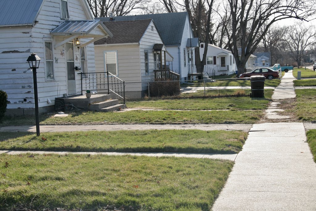 Early morning street scene, Norfolk Nebraska