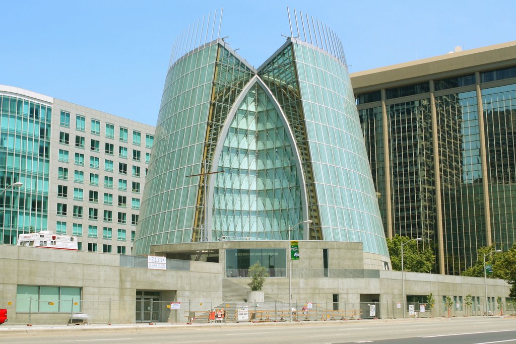 Cathedral of Christ the Light up close
