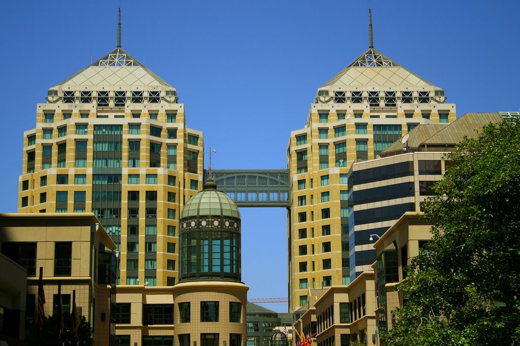Twin building at City Center Oakland