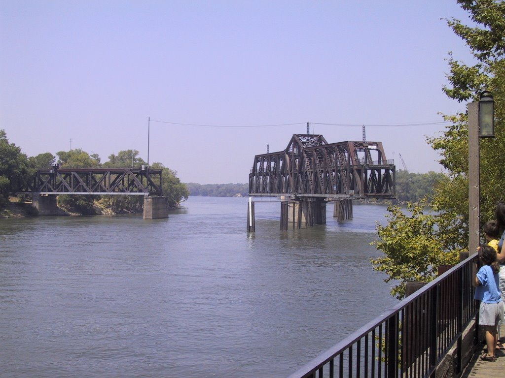 Rotating Bridge over Sacramento River
