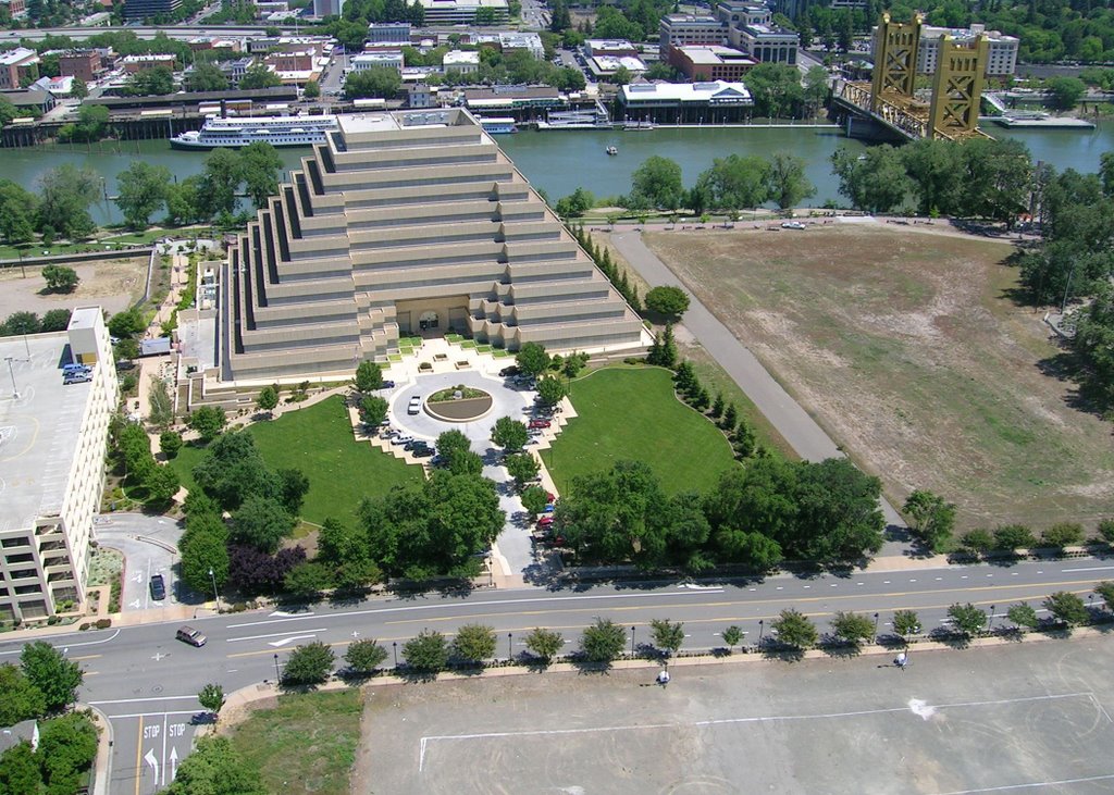 Ziggurat Building