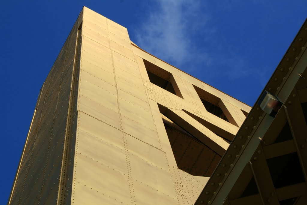 Abstract in Gold