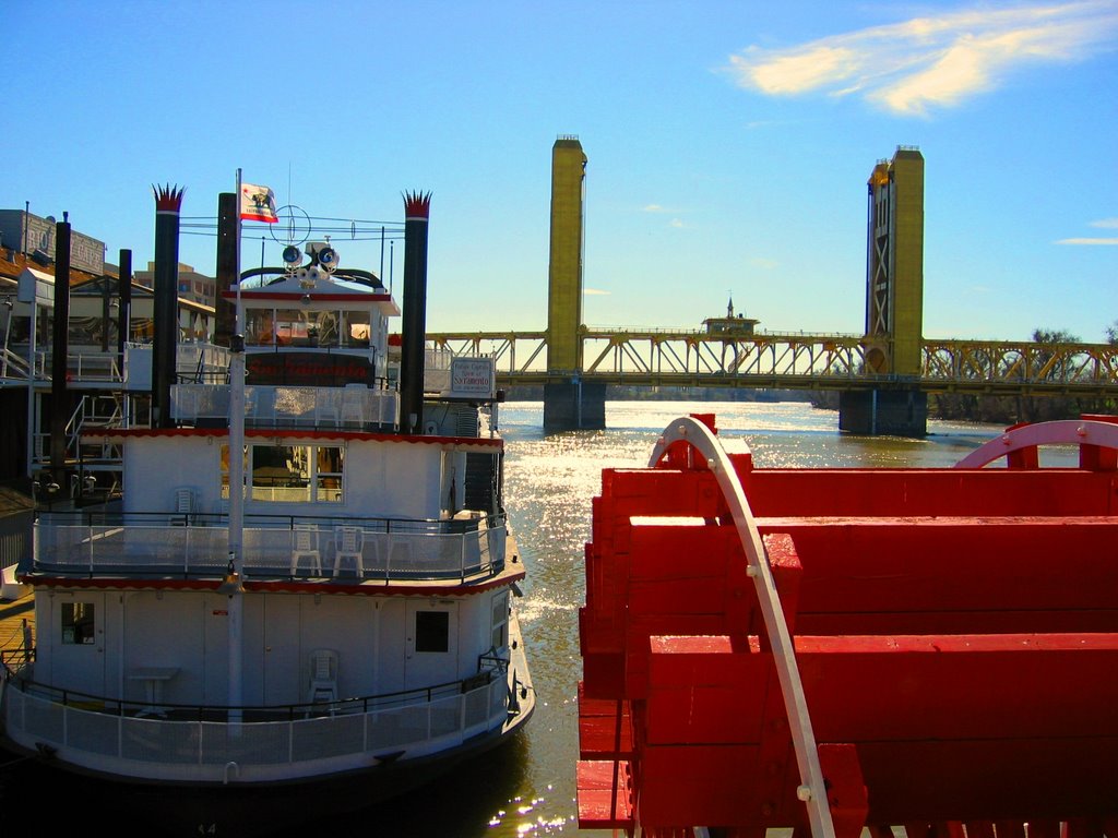 Spirit of Sacramento, Wheel of Delta King, & Tower Bridge