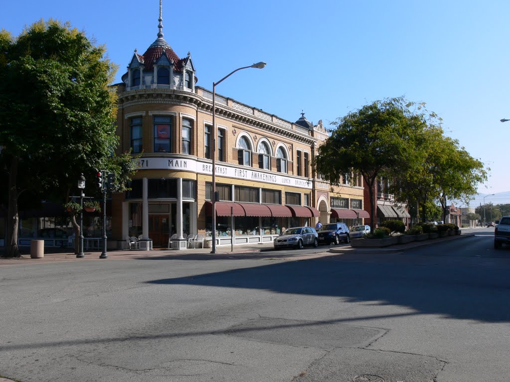 Main Street one block from Steinbeck Center