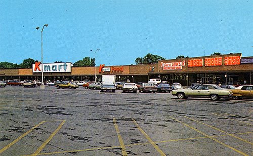 Bayhill shopping Center_ Roadsidepictures