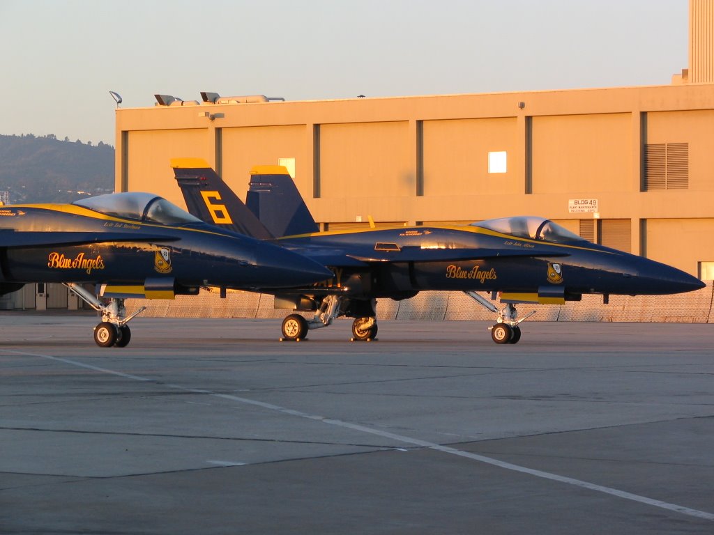 Blue Angels at United Maint. Base