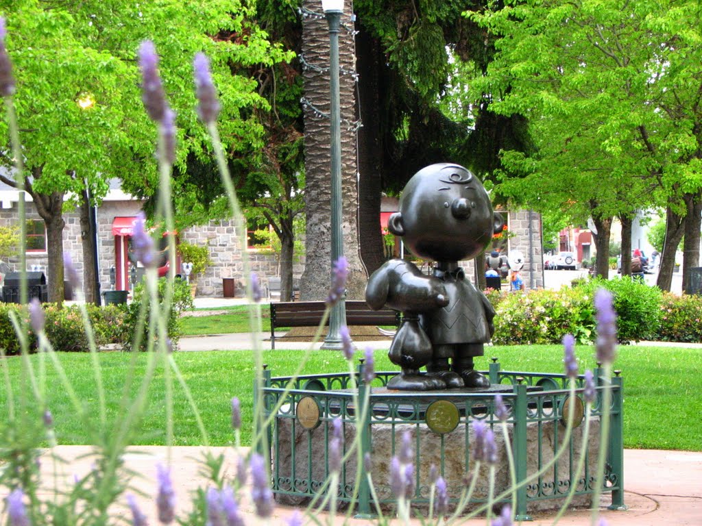 Charlie Brown and Snoopy in Santa Rosa