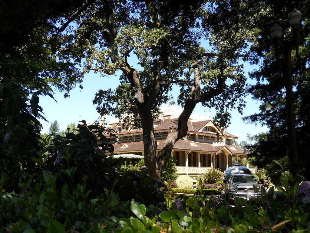 McDonald Mansion. Built in 1879.