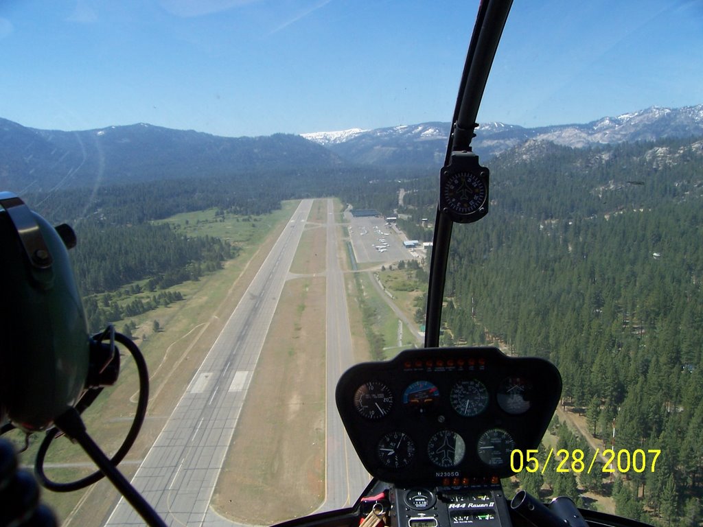 N. Approach Lake Tahoe Airport