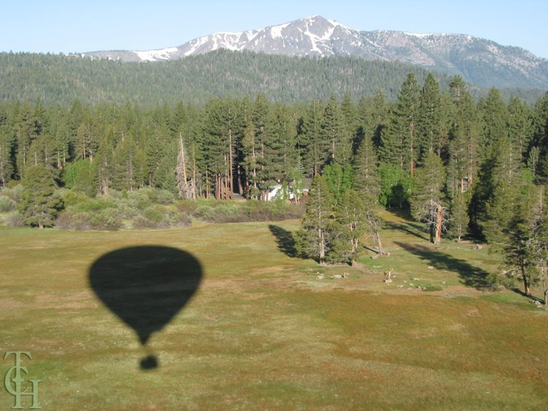 Balloon ride over Lake Tahoe