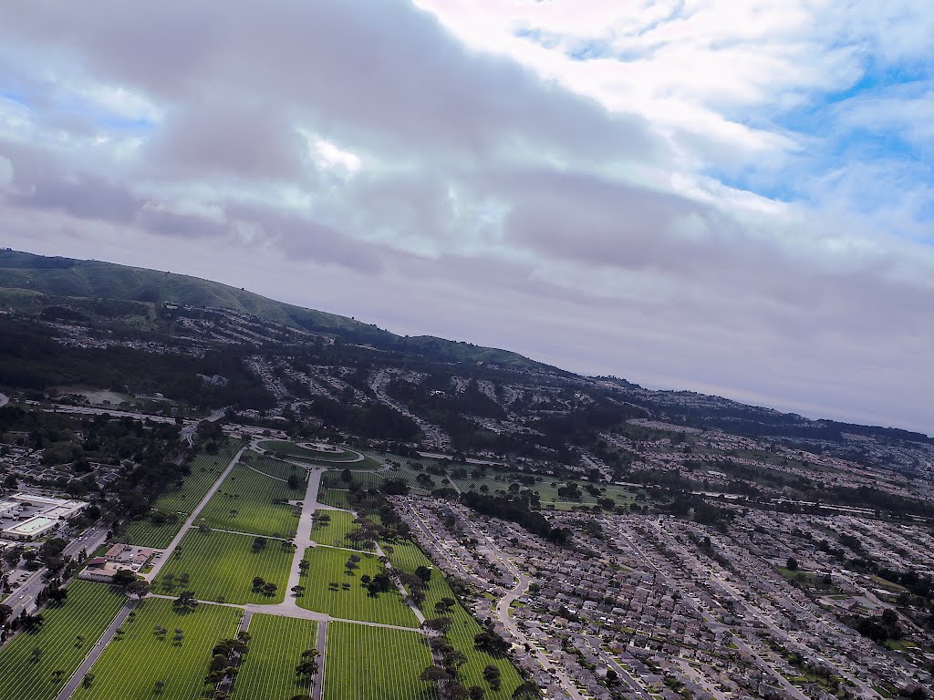 Take off 28R KSFO, Golden Gate National Cementry, San Bruno, Kalifornien, Vereinigte Staaten