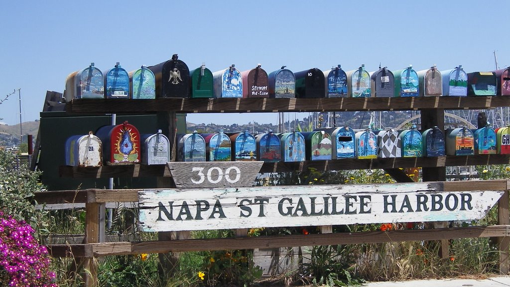 California / Sausalito / Mail-Boxes by Napa St Galilee Harbor