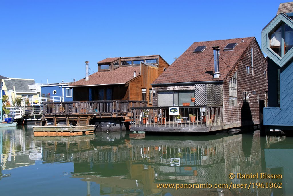 Sausalito, HouseBoat, near San Francisco (U.S.A.)