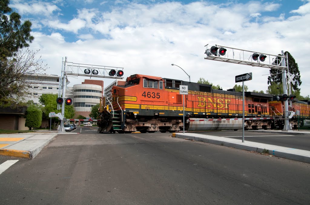 A BNSF Freight Train rolls infront of of Community Medical Center, 4/2011