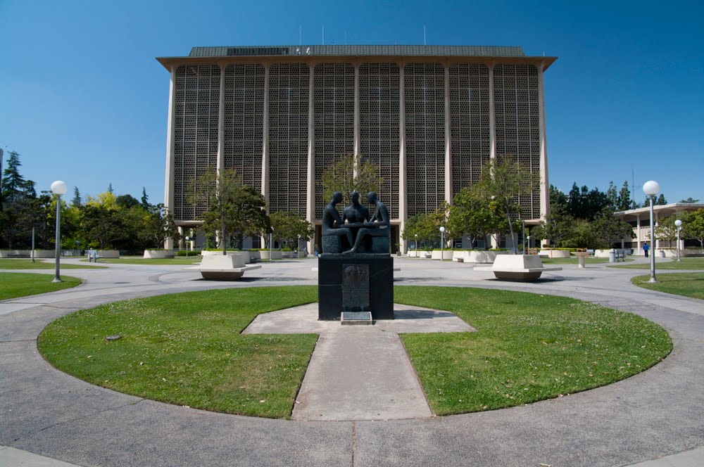 The Fresno Superior Court House, 4/2011