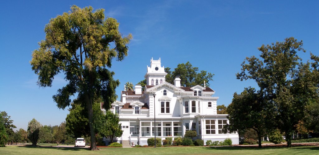 The Meek Estate on Hampton Road
