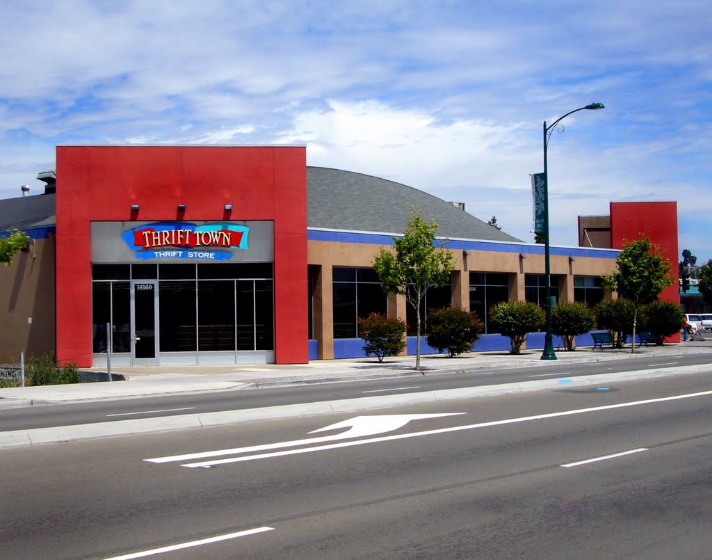 Thrift Town