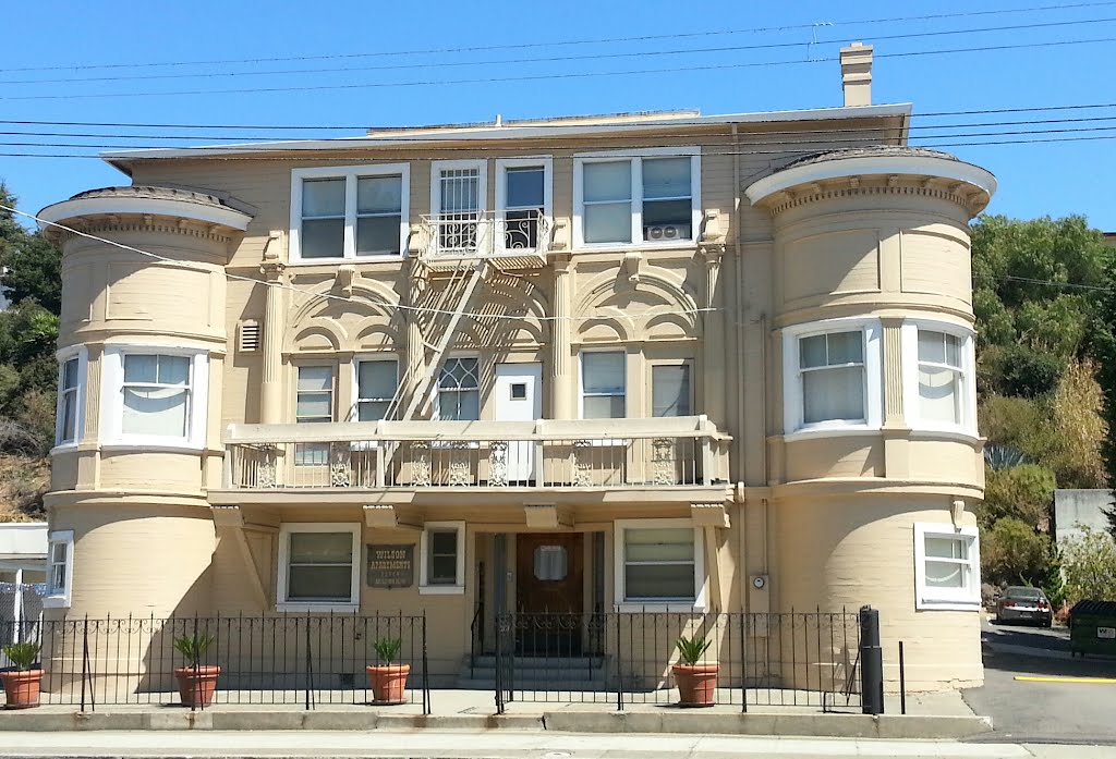Old Building in Hayward