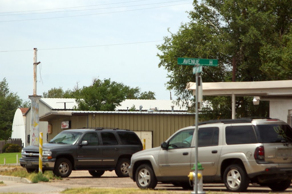 2011, Dodge City, KS, USA - Wyatt Earp Blvd