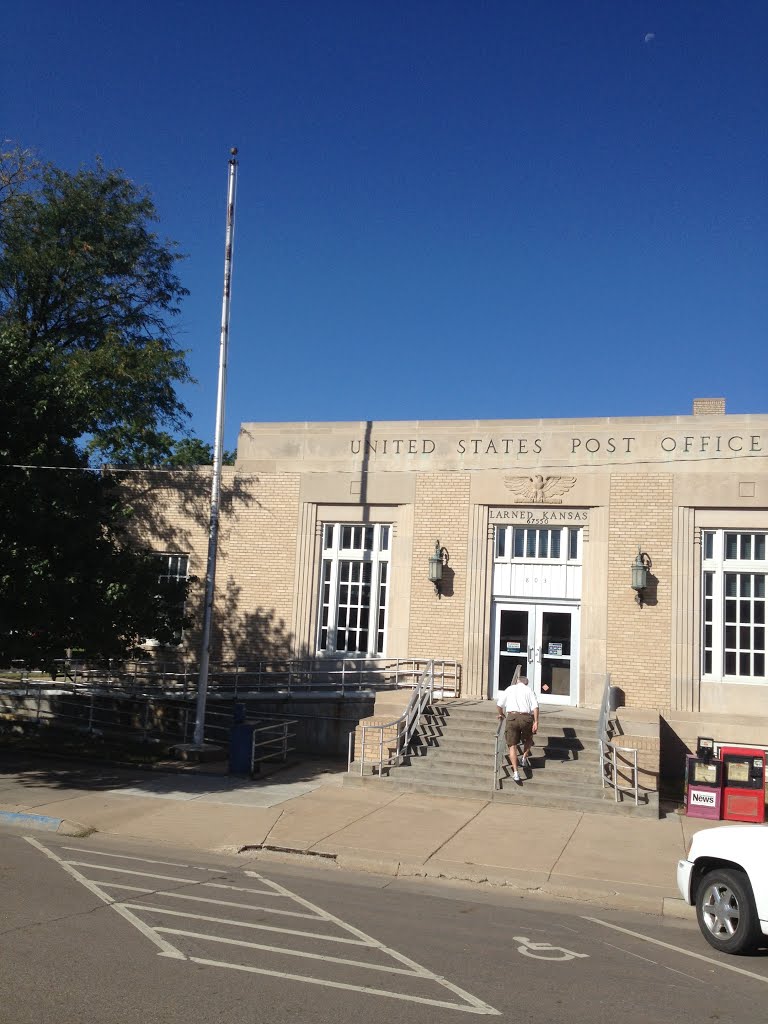 Larned Post Office 67550