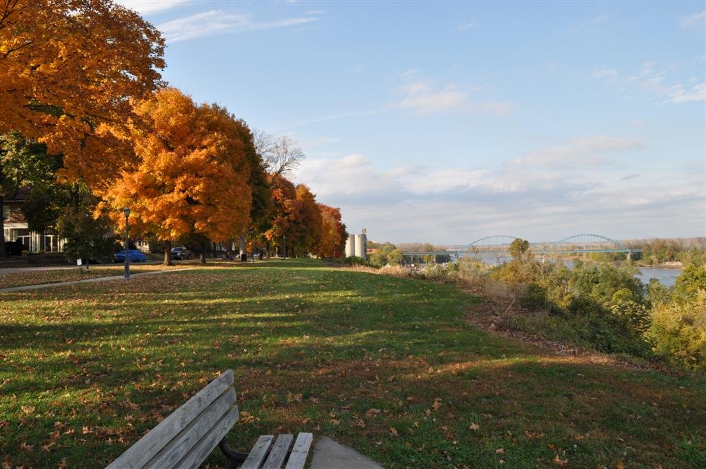 fall colors, along N Esplanade St, west of Missouri River, Leavenworth, KS