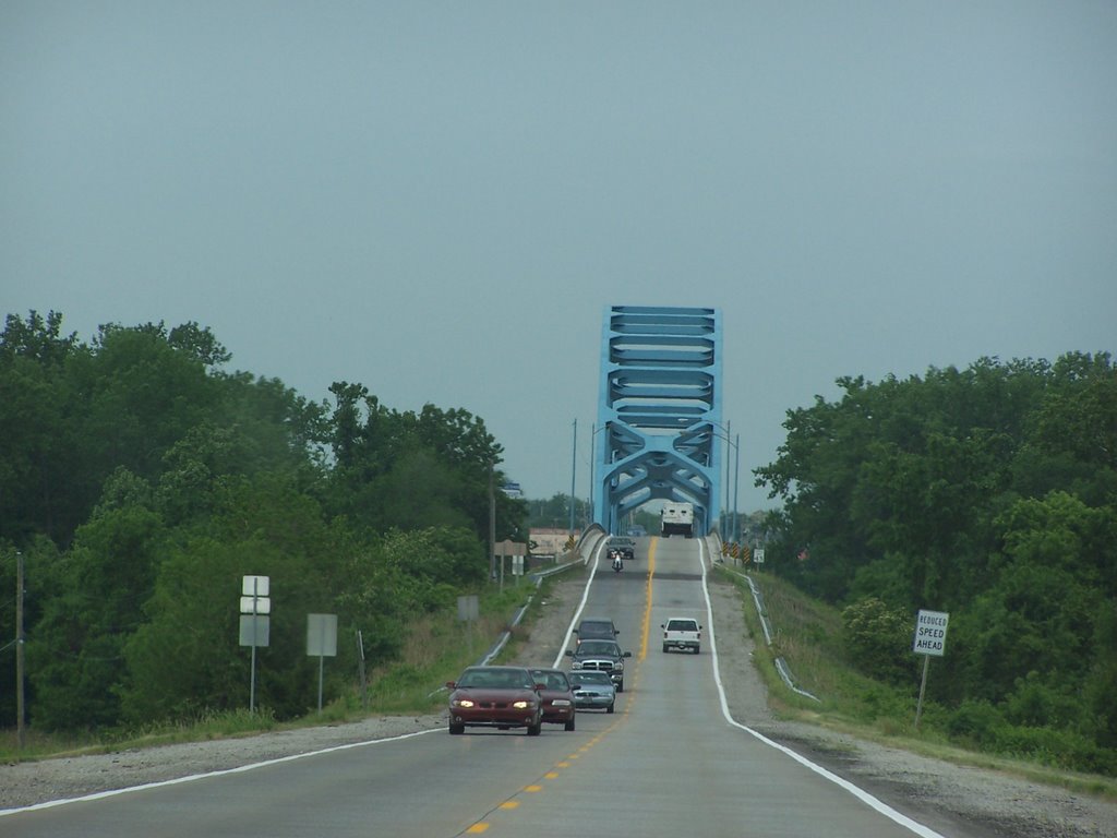 Leavenworth Bridge, May 2006