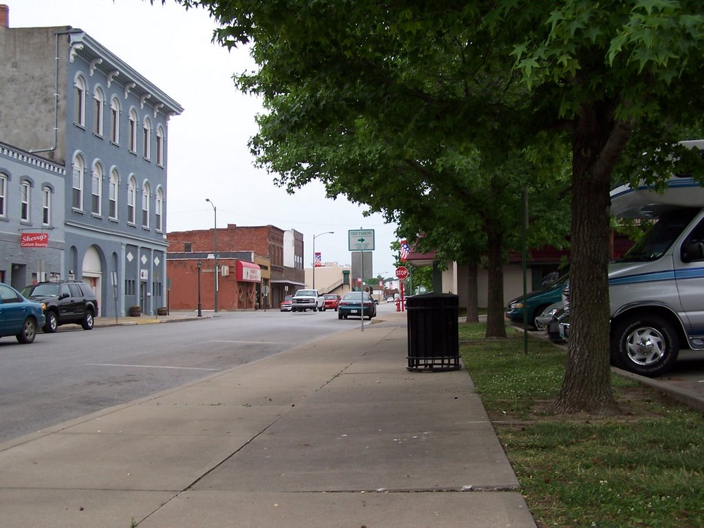 Cherokee Street, Leavenworth KS, May 2006
