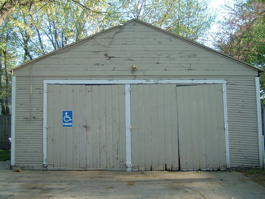407 Maine st. garage