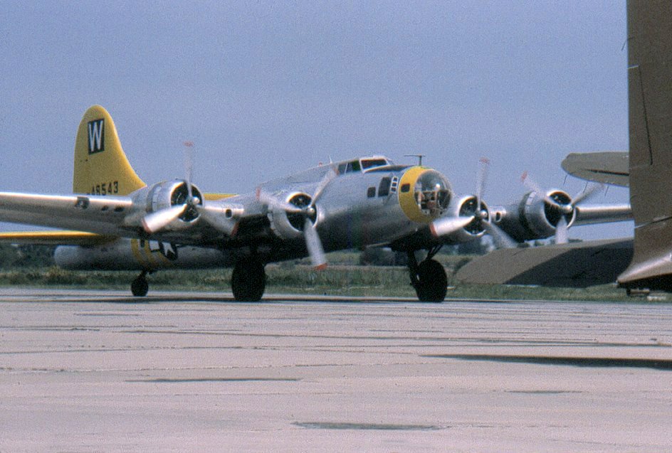 Un Clásico, Boeing B17 Airfortress, Topeka, Ks.