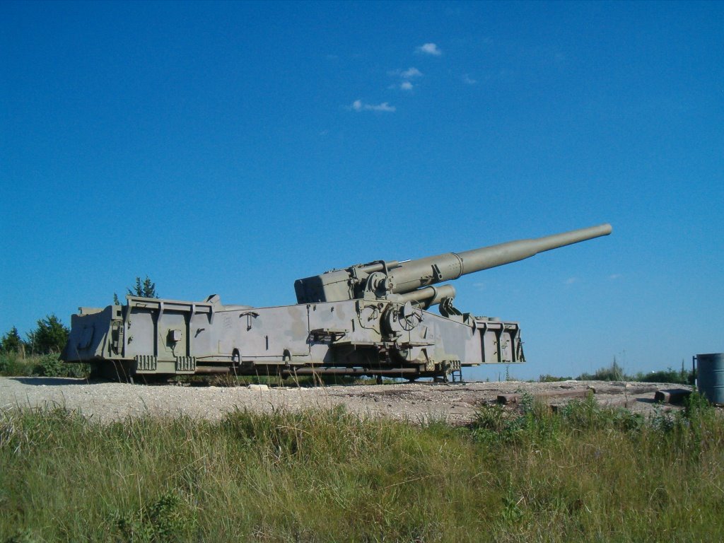 Atomic Cannon near Junction City, Kansas