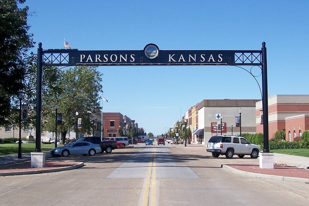 Main Street, Parsons, Labette County, Kansas
