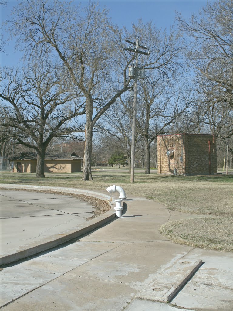 Oakdale Park, Ice Skating Rink, filling nozzle