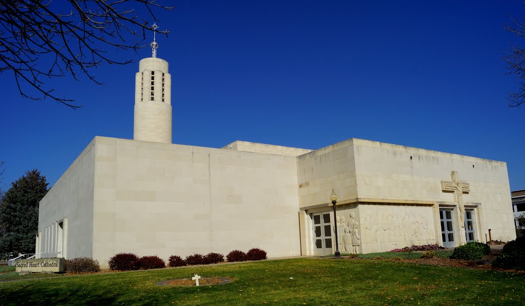 Salina, Kansas: Sacred Heart Cathedral
