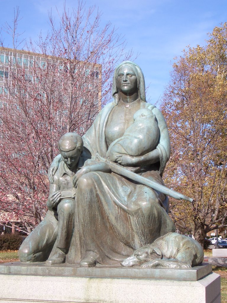 Pioneer Woman, bronze of woman holding baby and gun with boy,Kansas State Capitol,Topeka,KS