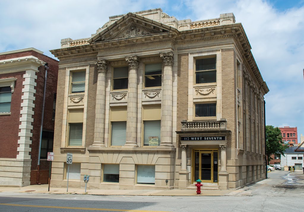 Aetna Building - 112 West Seventh