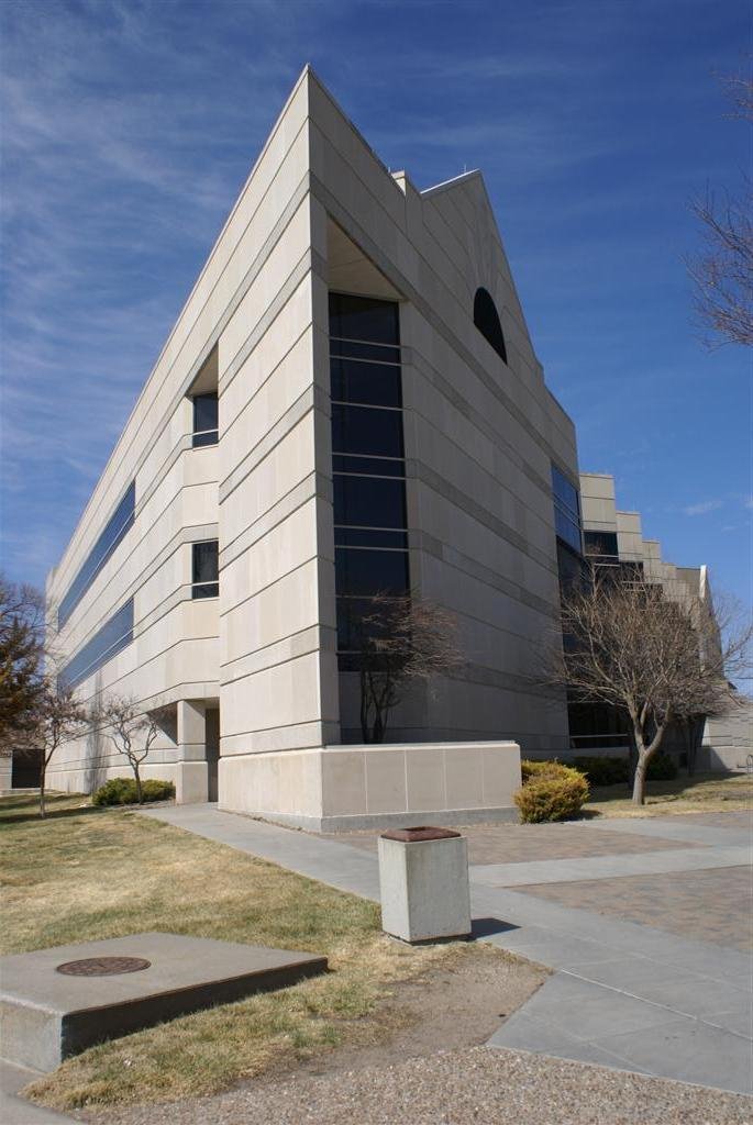 Tomanek Hall