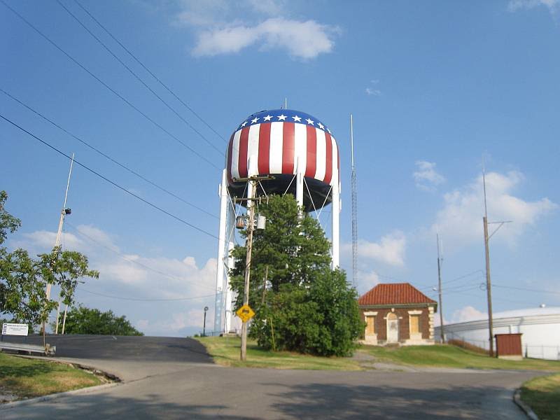 Patriotic water tower