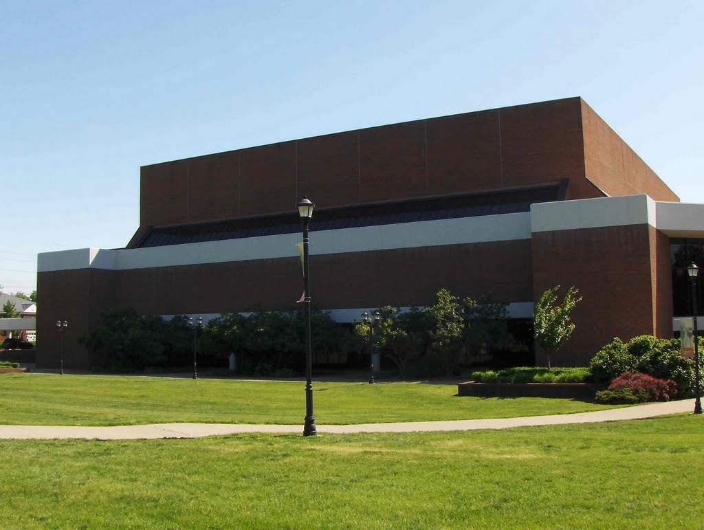 University of Kentucky Singletary Center for the Arts, GLCT