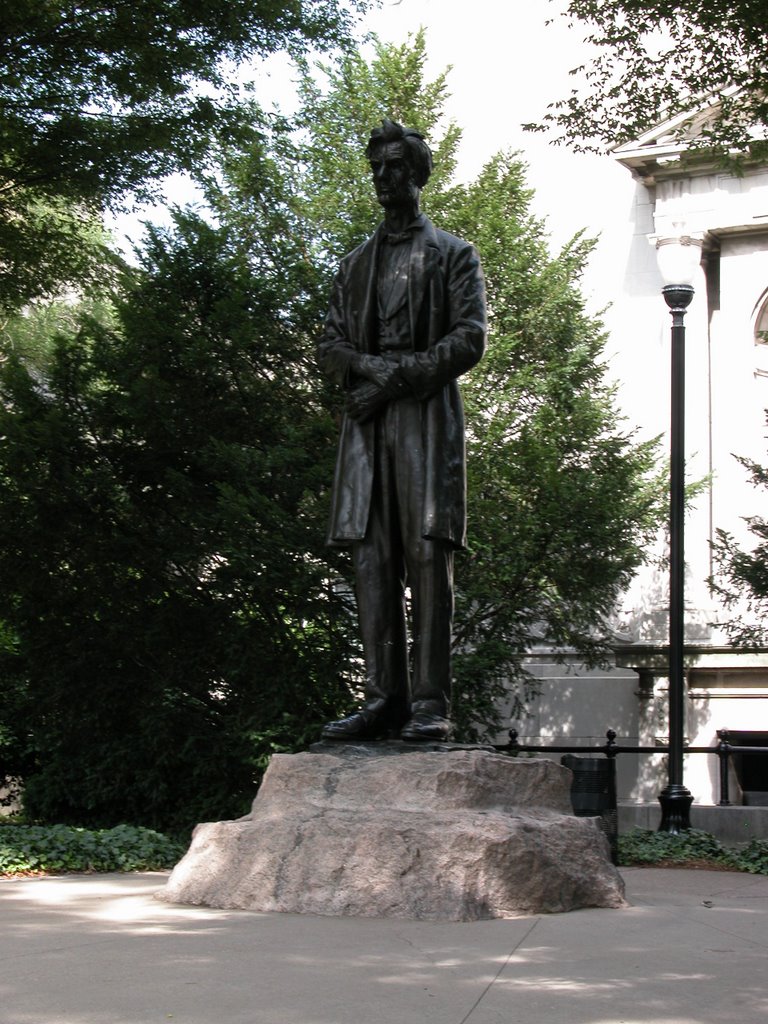 Lincoln Portrait Statue, Main Library Grounds, 4th and York Streets, Louisville, Kentucky