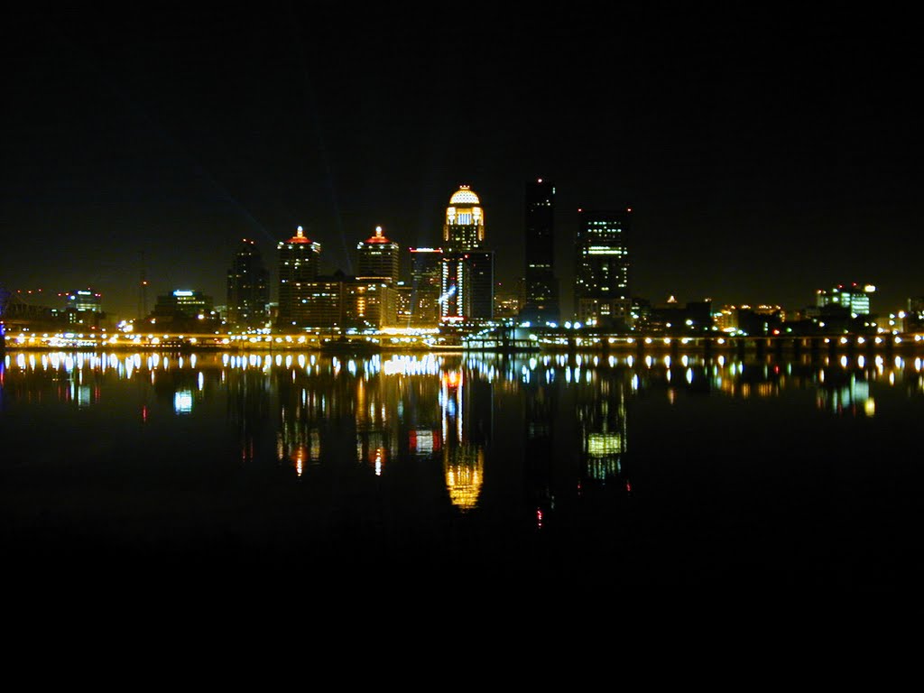Louisville, KY accross Ohio river at night.