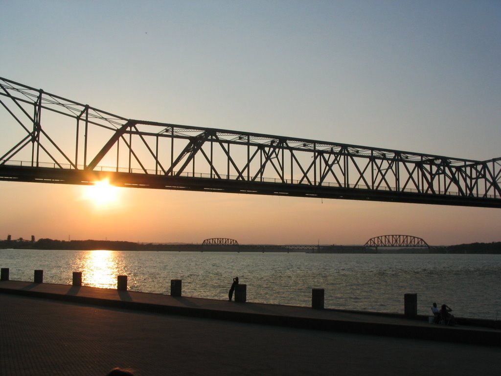 George Rogers Clark Memorial Bridge sunset