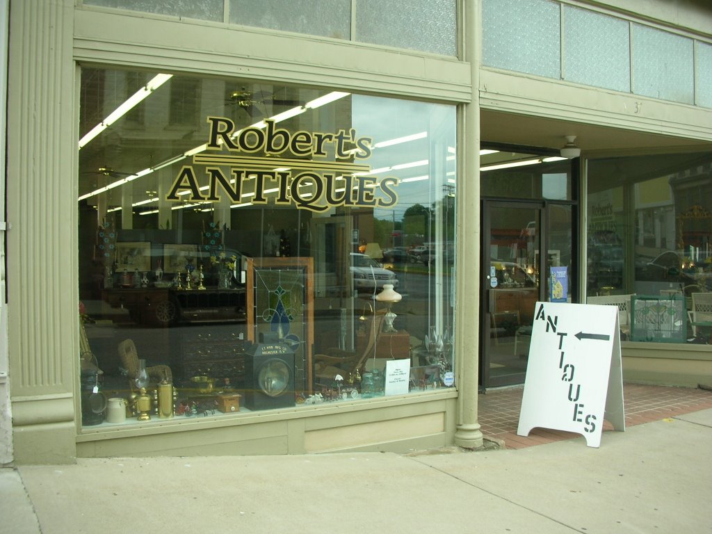 Roberts Antiques