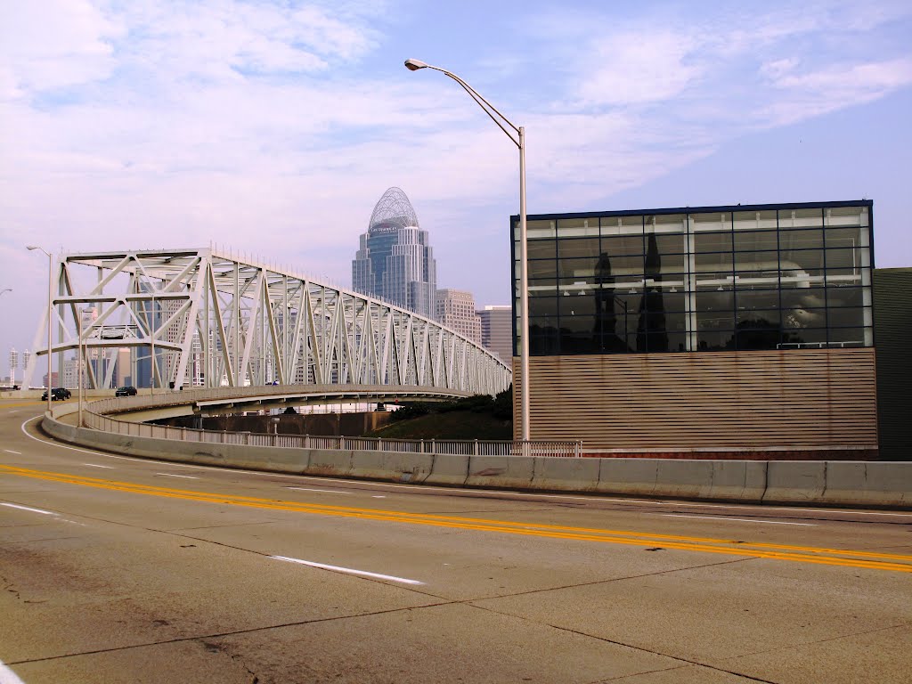 Central Bridge & Great American Tower