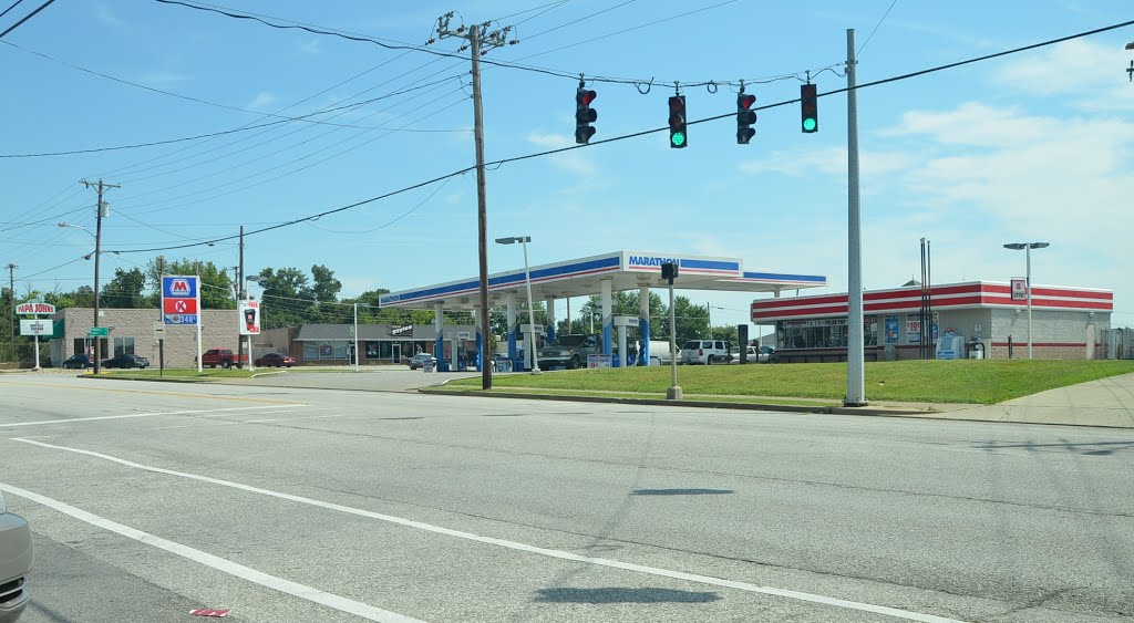 Marathon Fuel Station, West Walnut Street, Lebanon, Kentucky